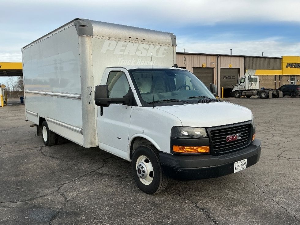 Light Duty Box Truck-Light and Medium Duty Trucks-GMC-2021-Savana G33903-Elkhart-IN-92,418\n\t\tmiles-$ 29,500 - Image 1