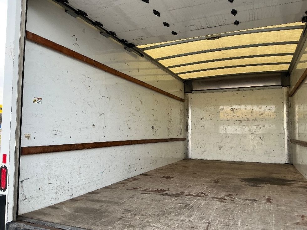 Light Duty Box Truck-Light and Medium Duty Trucks-GMC-2021-Savana G33903-Elkhart-IN-92,418\n\t\tmiles-$ 29,500 - Image 10