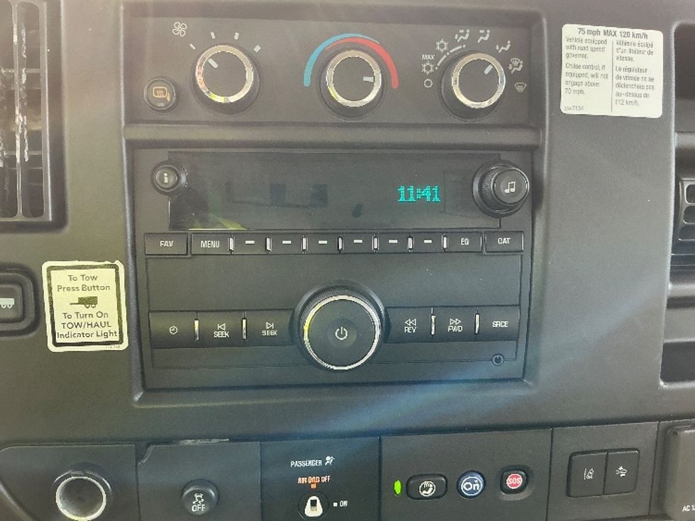 Light Duty Box Truck-Light and Medium Duty Trucks-GMC-2021-Savana G33903-Elkhart-IN-92,418\n\t\tmiles-$ 29,500 - Image 24