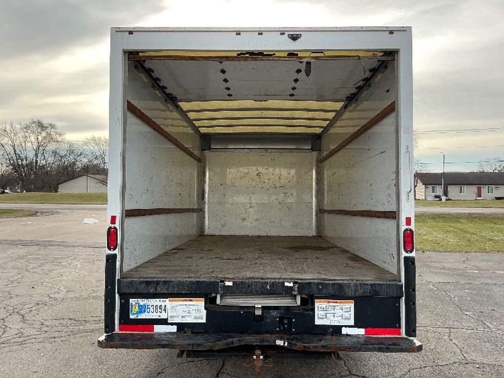 Light Duty Box Truck-Light and Medium Duty Trucks-GMC-2021-Savana G33903-Elkhart-IN-92,418\n\t\tmiles-$ 29,500 - Image 8