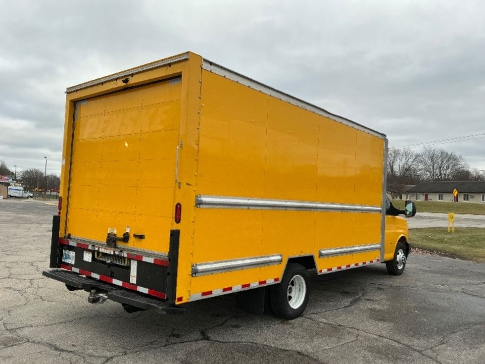 Light Duty Box Truck-Light and Medium Duty Trucks-GMC-2021-Savana G33903-Elkhart-IN-92,825\n\t\tmiles-$ 26,500 - Image 12