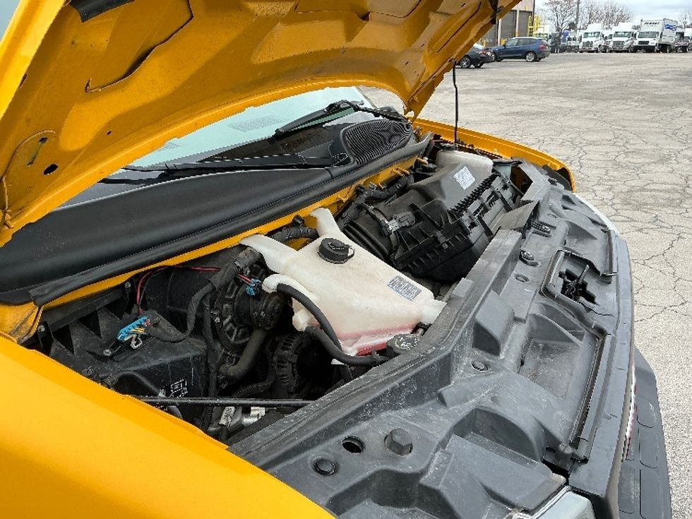 Light Duty Box Truck-Light and Medium Duty Trucks-GMC-2021-Savana G33903-Elkhart-IN-92,825\n\t\tmiles-$ 26,500 - Image 22