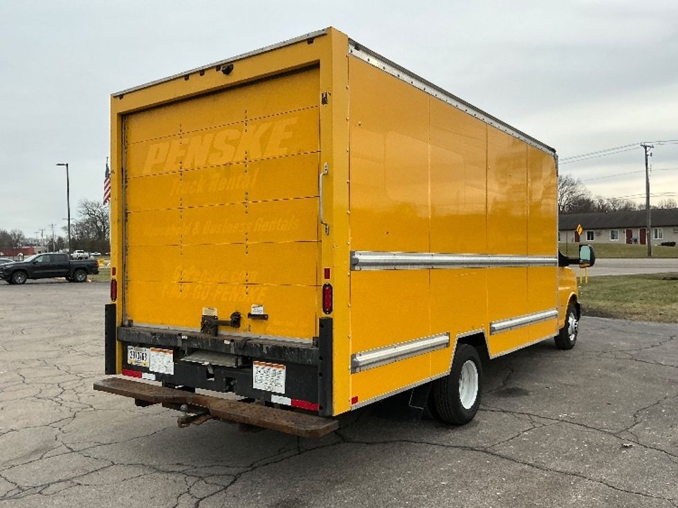Light Duty Box Truck-Light and Medium Duty Trucks-GMC-2021-Savana G33903-Elkhart-IN-94,198\n\t\tmiles-$ 26,250 - Image 12