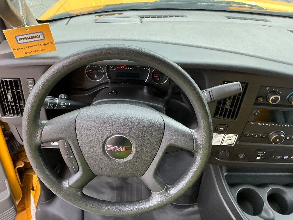 Light Duty Box Truck-Light and Medium Duty Trucks-GMC-2021-Savana G33903-Elkhart-IN-94,198\n\t\tmiles-$ 26,250 - Image 17