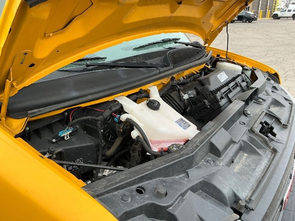 Light Duty Box Truck-Light and Medium Duty Trucks-GMC-2021-Savana G33903-Elkhart-IN-94,198\n\t\tmiles-$ 26,250 - Image 22