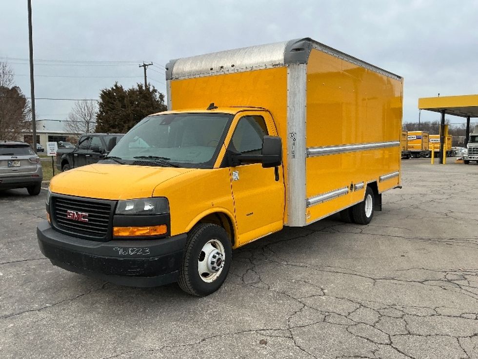 Light Duty Box Truck-Light and Medium Duty Trucks-GMC-2021-Savana G33903-Elkhart-IN-94,198\n\t\tmiles-$ 26,250 - Image 3