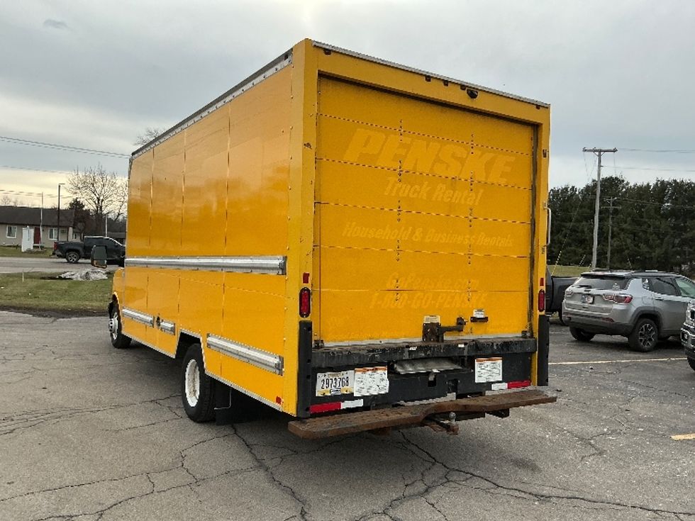 Light Duty Box Truck-Light and Medium Duty Trucks-GMC-2021-Savana G33903-Elkhart-IN-94,198\n\t\tmiles-$ 26,250 - Image 6