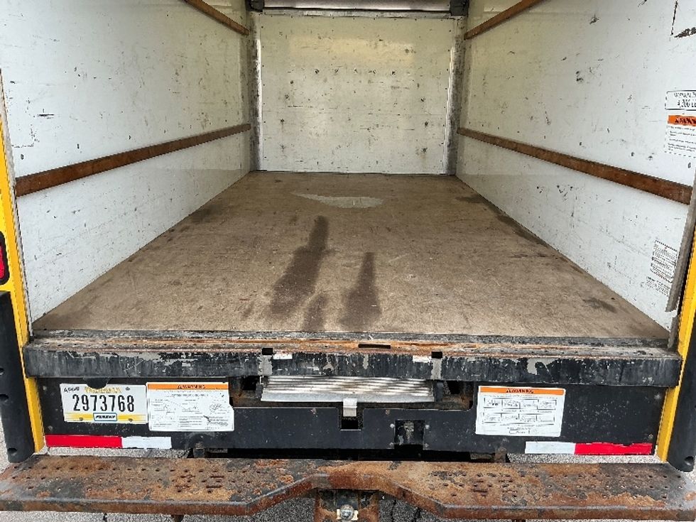 Light Duty Box Truck-Light and Medium Duty Trucks-GMC-2021-Savana G33903-Elkhart-IN-94,198\n\t\tmiles-$ 26,250 - Image 9