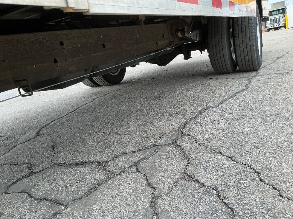 Light Duty Box Truck-Light and Medium Duty Trucks-GMC-2021-Savana G33903-Elkhart-IN-98,275\n\t\tmiles-$ 26,000 - Image 5