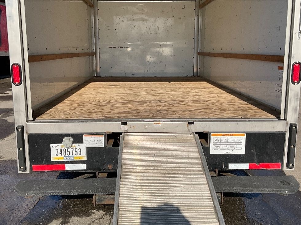 Light Duty Box Truck-Light and Medium Duty Trucks-GMC-2021-Savana G33903-Elmsford-NY-101,062\n\t\tmiles-$ 29,750 - Image 10