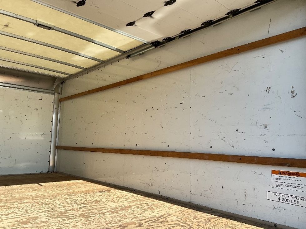 Light Duty Box Truck-Light and Medium Duty Trucks-GMC-2021-Savana G33903-Elmsford-NY-101,062\n\t\tmiles-$ 29,750 - Image 12