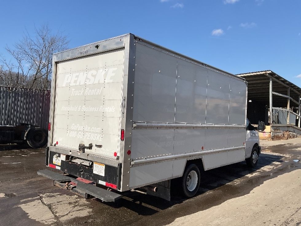 Light Duty Box Truck-Light and Medium Duty Trucks-GMC-2021-Savana G33903-Elmsford-NY-101,062\n\t\tmiles-$ 29,750 - Image 13