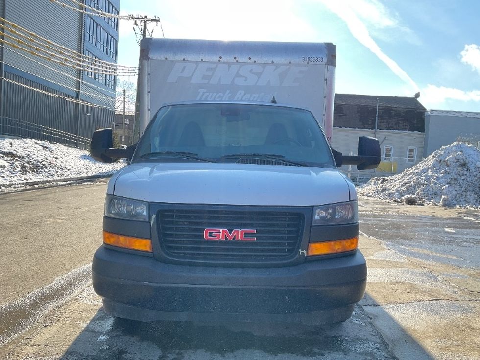 Light Duty Box Truck-Light and Medium Duty Trucks-GMC-2021-Savana G33903-Elmsford-NY-101,062\n\t\tmiles-$ 29,750 - Image 2