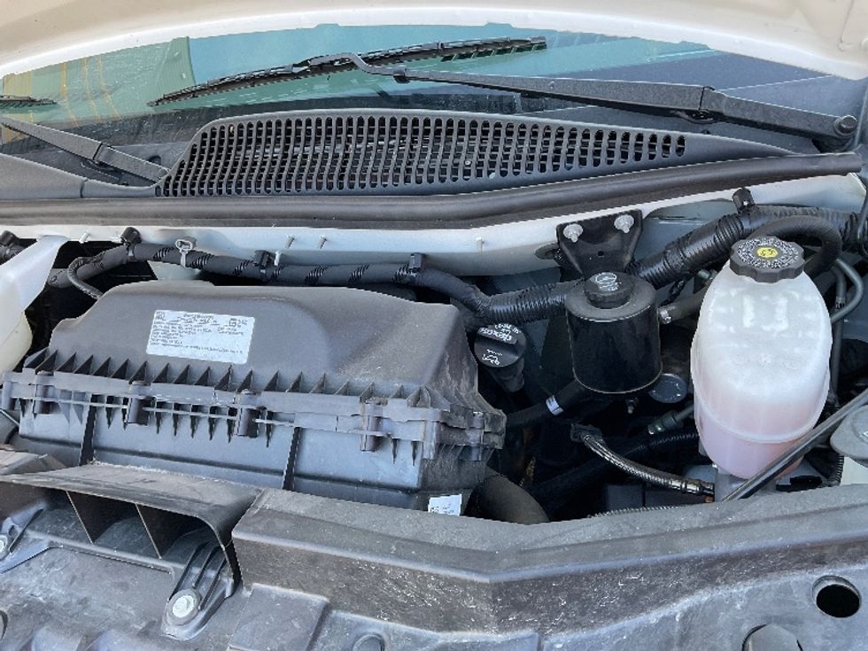 Light Duty Box Truck-Light and Medium Duty Trucks-GMC-2021-Savana G33903-Elmsford-NY-101,062\n\t\tmiles-$ 29,750 - Image 24