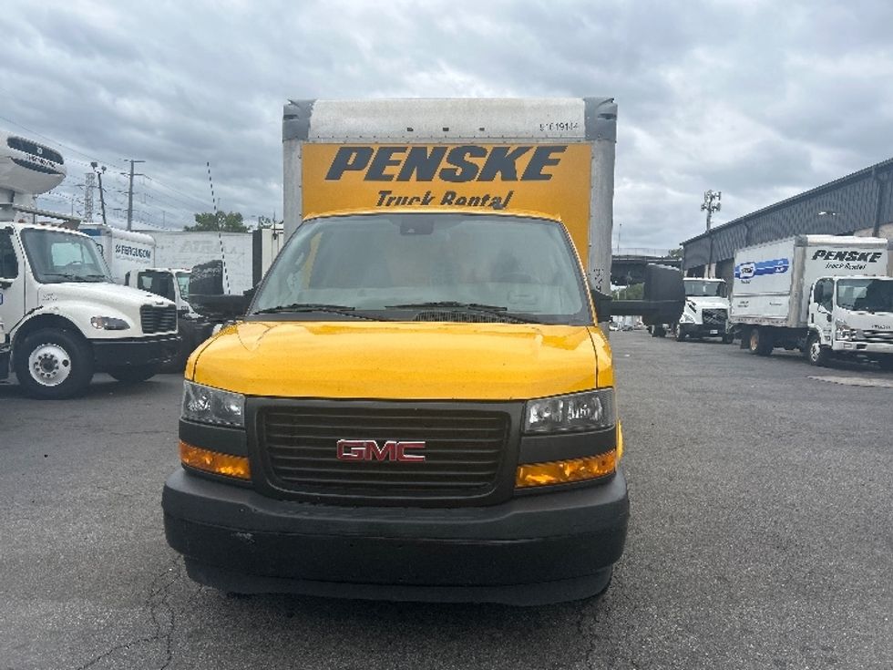 Light Duty Box Truck-Light and Medium Duty Trucks-GMC-2021-Savana G33903-Elmsford-NY-102,868\n\t\tmiles-$ 24,000 - Image 2