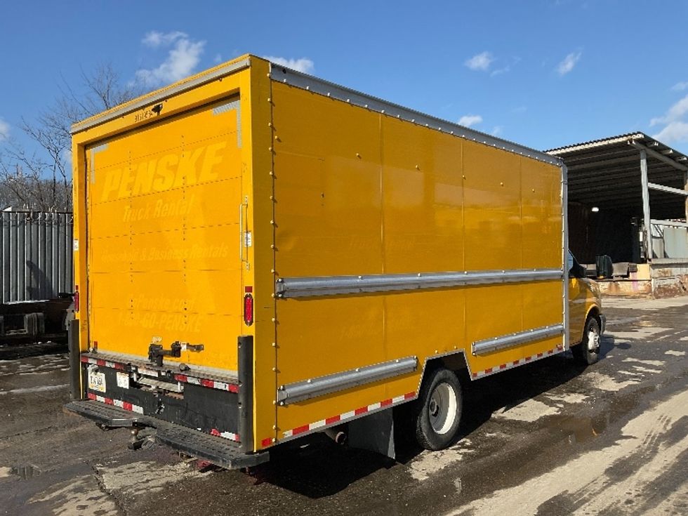 Light Duty Box Truck-Light and Medium Duty Trucks-GMC-2021-Savana G33903-Elmsford-NY-115,757\n\t\tmiles-$ 24,000 - Image 13