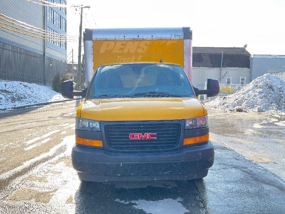 Light Duty Box Truck-Light and Medium Duty Trucks-GMC-2021-Savana G33903-Elmsford-NY-115,757\n\t\tmiles-$ 24,000 - Image 2