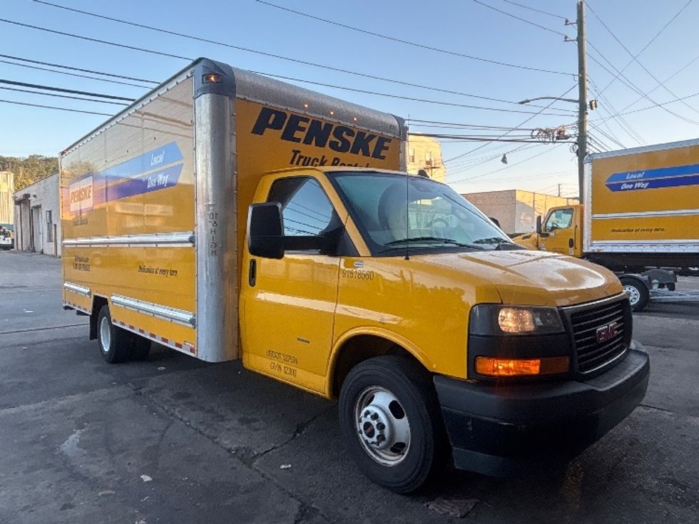 Light Duty Box Truck-Light and Medium Duty Trucks-GMC-2021-Savana G33903-Elmsford-NY-59,808\n\t\tmiles-$ 28,750 - Image 1