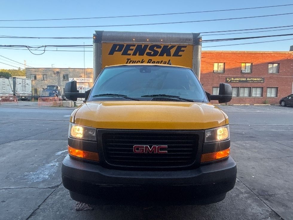 Light Duty Box Truck-Light and Medium Duty Trucks-GMC-2021-Savana G33903-Elmsford-NY-59,808\n\t\tmiles-$ 28,750 - Image 2