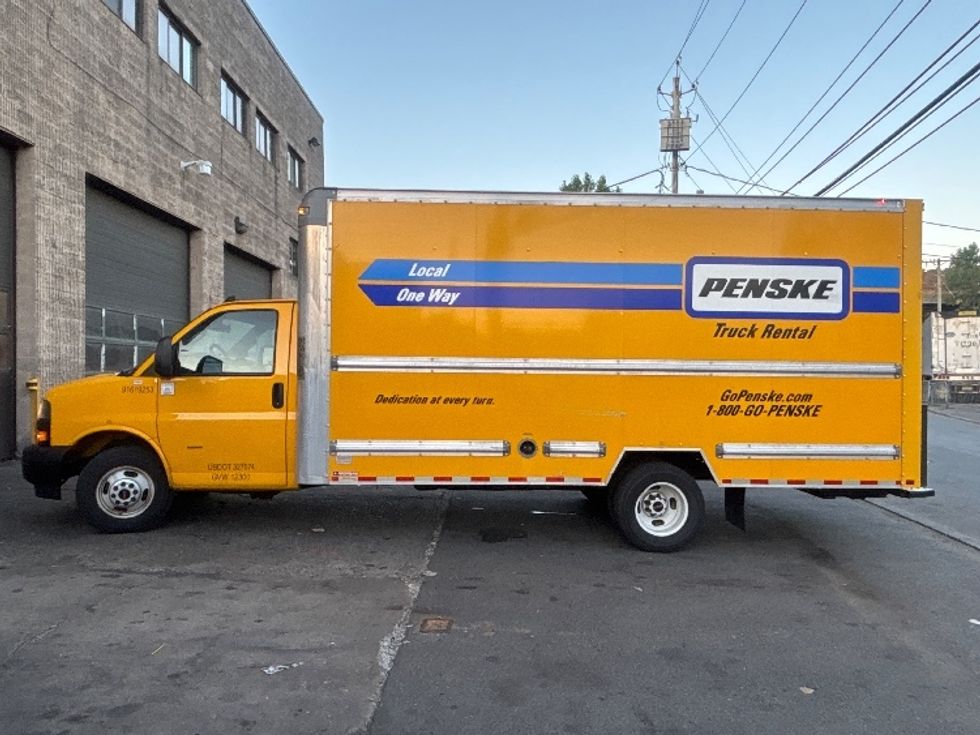 Light Duty Box Truck-Light and Medium Duty Trucks-GMC-2021-Savana G33903-Elmsford-NY-73,239\n\t\tmiles-$ 27,250 - Image 4
