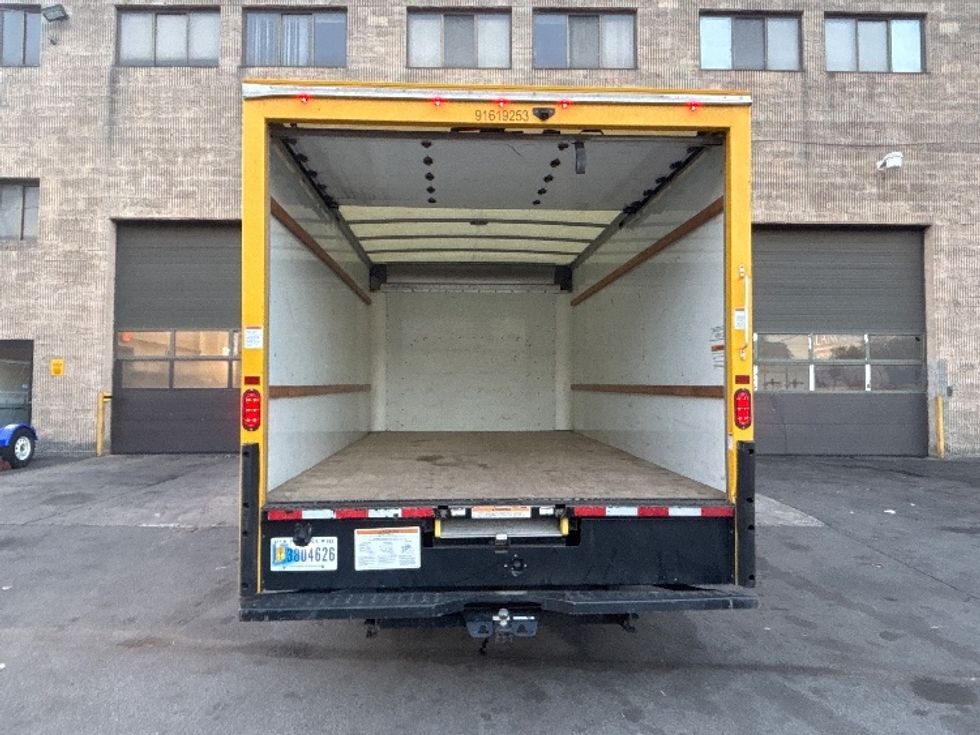 Light Duty Box Truck-Light and Medium Duty Trucks-GMC-2021-Savana G33903-Elmsford-NY-73,239\n\t\tmiles-$ 27,250 - Image 9