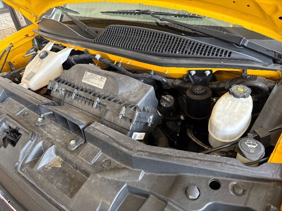 Light Duty Box Truck-Light and Medium Duty Trucks-GMC-2021-Savana G33903-Elmsford-NY-74,311\n\t\tmiles-$ 27,000 - Image 22