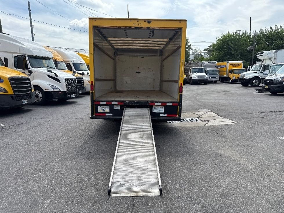 Light Duty Box Truck-Light and Medium Duty Trucks-GMC-2021-Savana G33903-Elmsford-NY-74,311\n\t\tmiles-$ 27,000 - Image 8