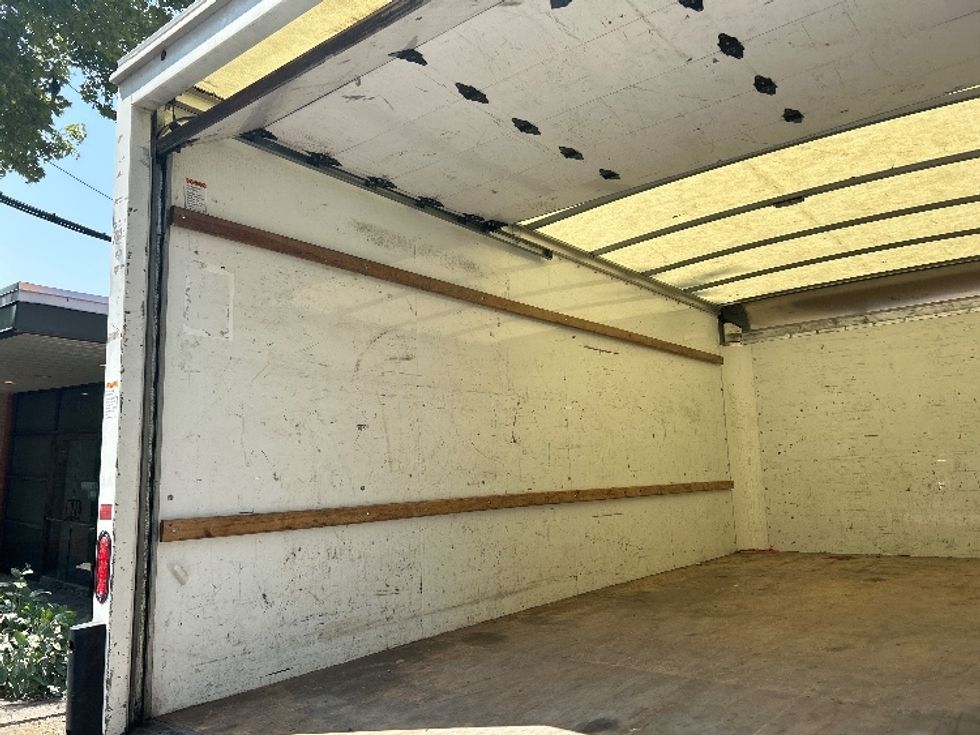 Light Duty Box Truck-Light and Medium Duty Trucks-GMC-2021-Savana G33903-Elmsford-NY-75,421\n\t\tmiles-$ 31,250 - Image 10