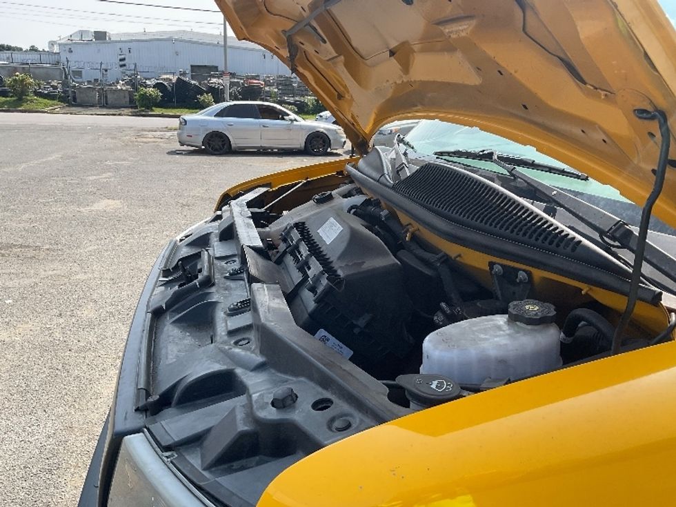 Light Duty Box Truck-Light and Medium Duty Trucks-GMC-2021-Savana G33903-Elmsford-NY-95,617\n\t\tmiles-$ 24,750 - Image 23