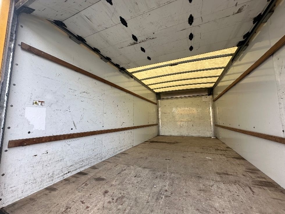 Light Duty Box Truck-Light and Medium Duty Trucks-GMC-2021-Savana G33903-Elmsford-NY-95,754\n\t\tmiles-$ 26,250 - Image 10