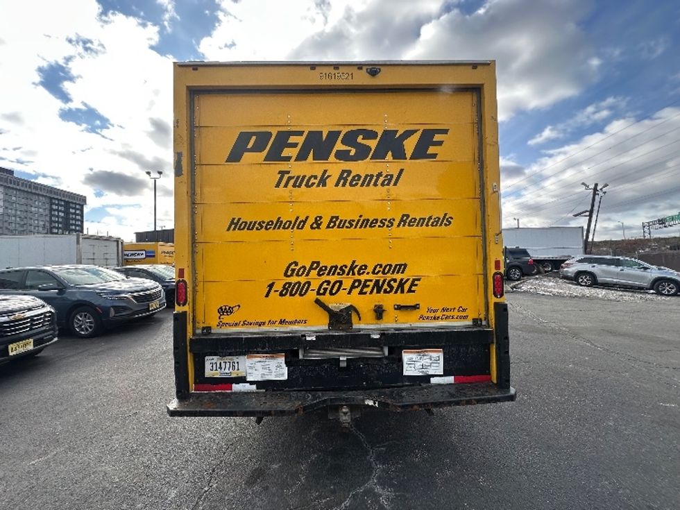 Light Duty Box Truck-Light and Medium Duty Trucks-GMC-2021-Savana G33903-Elmsford-NY-95,754\n\t\tmiles-$ 26,250 - Image 7