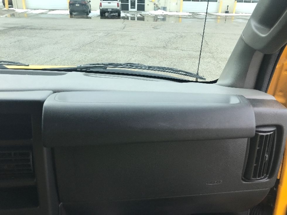 Light Duty Box Truck-Light and Medium Duty Trucks-GMC-2021-Savana G33903-Erie-PA-119,288\n\t\tmiles-$ 24,000 - Image 21