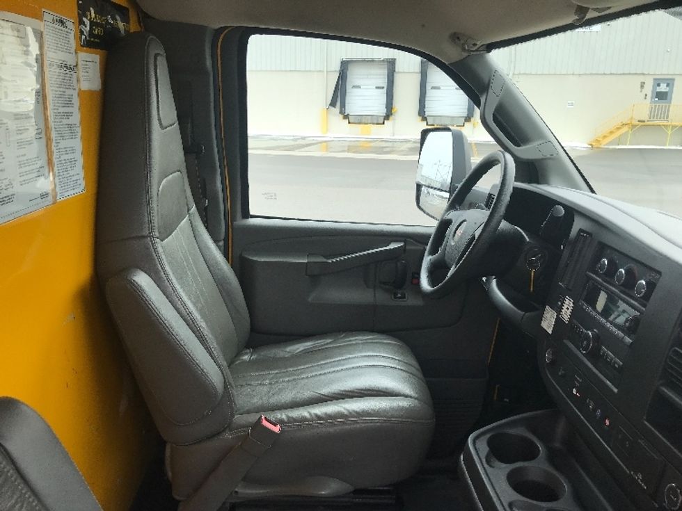 Light Duty Box Truck-Light and Medium Duty Trucks-GMC-2021-Savana G33903-Erie-PA-119,288\n\t\tmiles-$ 24,000 - Image 22