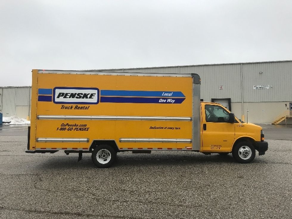 Light Duty Box Truck-Light and Medium Duty Trucks-GMC-2021-Savana G33903-Erie-PA-91,055\n\t\tmiles-$ 27,250 - Image 14