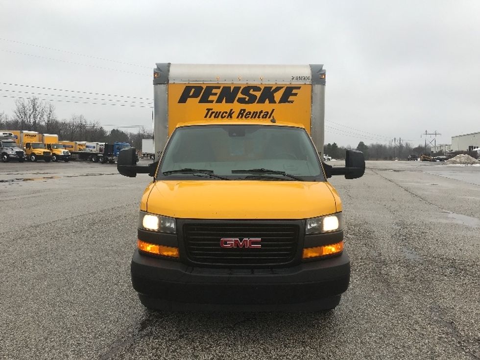 Light Duty Box Truck-Light and Medium Duty Trucks-GMC-2021-Savana G33903-Erie-PA-91,055\n\t\tmiles-$ 27,250 - Image 2