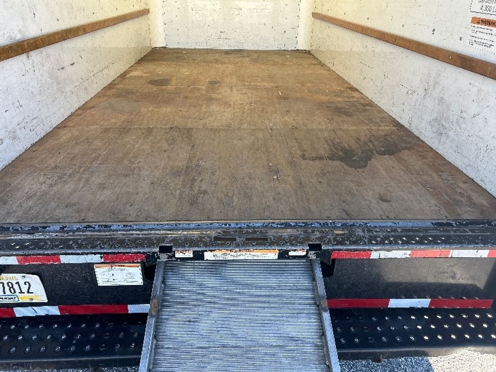 Light Duty Box Truck-Light and Medium Duty Trucks-GMC-2021-Savana G33903-Essex-MD-100,332\n\t\tmiles-$ 25,750 - Image 10