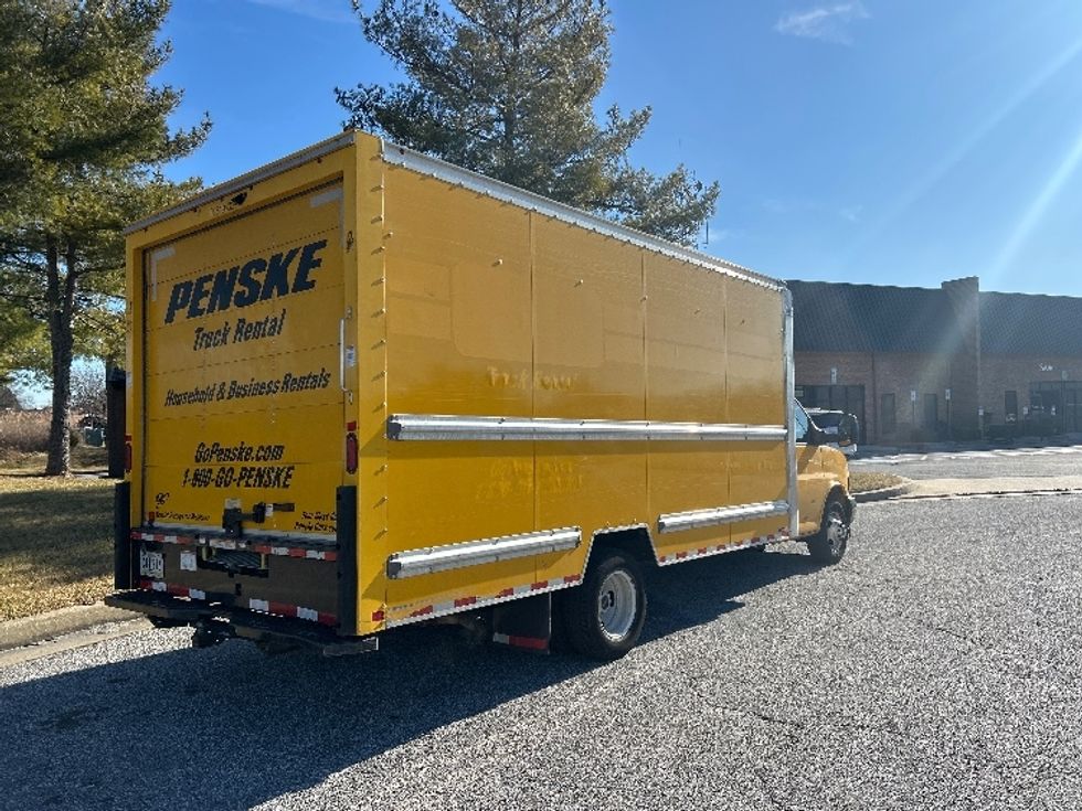 Light Duty Box Truck-Light and Medium Duty Trucks-GMC-2021-Savana G33903-Essex-MD-100,332\n\t\tmiles-$ 25,750 - Image 13