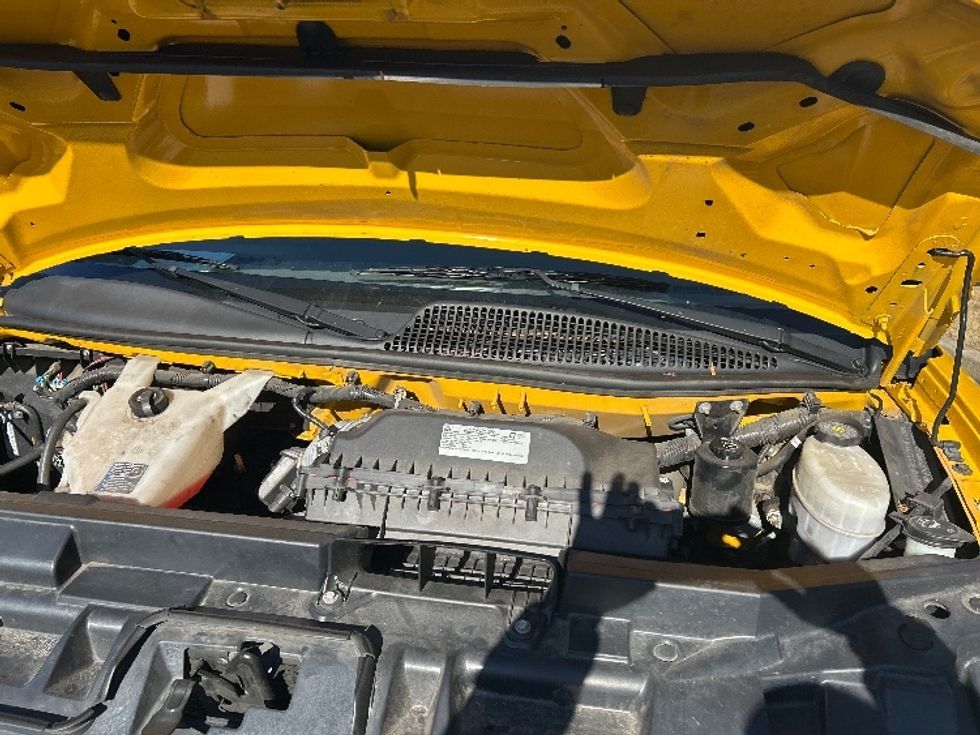 Light Duty Box Truck-Light and Medium Duty Trucks-GMC-2021-Savana G33903-Essex-MD-100,332\n\t\tmiles-$ 25,750 - Image 23