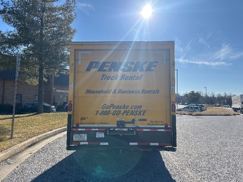 Light Duty Box Truck-Light and Medium Duty Trucks-GMC-2021-Savana G33903-Essex-MD-100,332\n\t\tmiles-$ 25,750 - Image 7