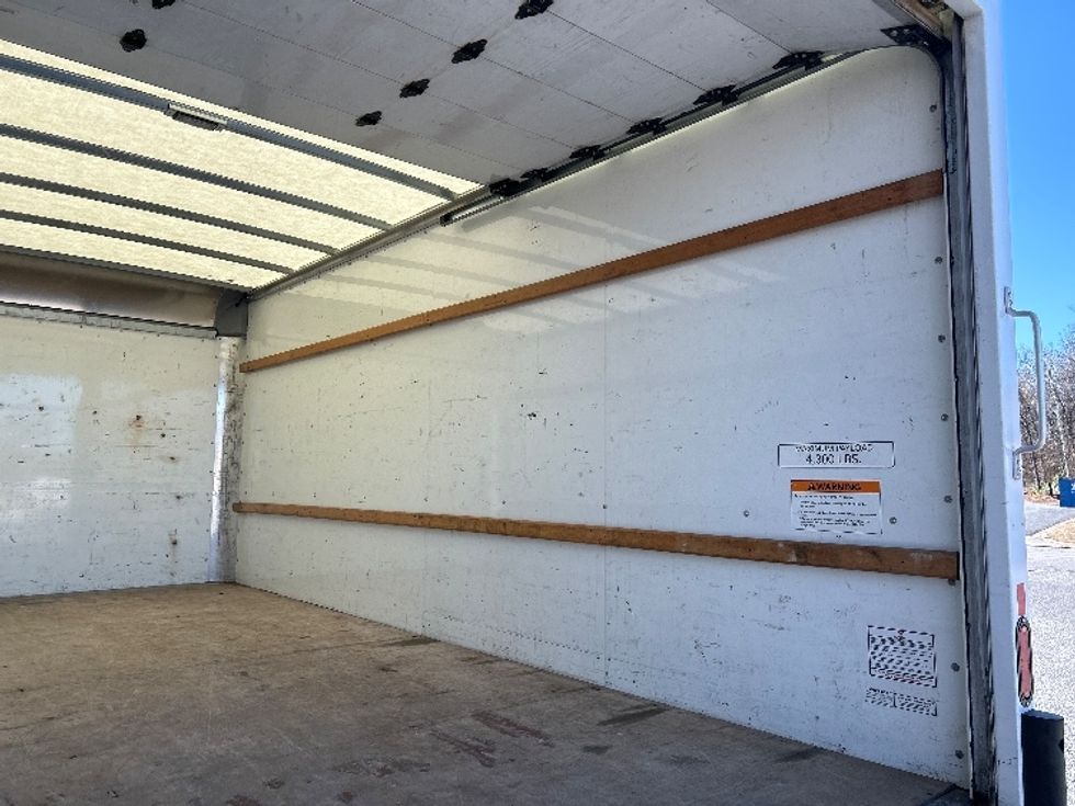 Light Duty Box Truck-Light and Medium Duty Trucks-GMC-2021-Savana G33903-Essex-MD-104,231\n\t\tmiles-$ 28,000 - Image 11