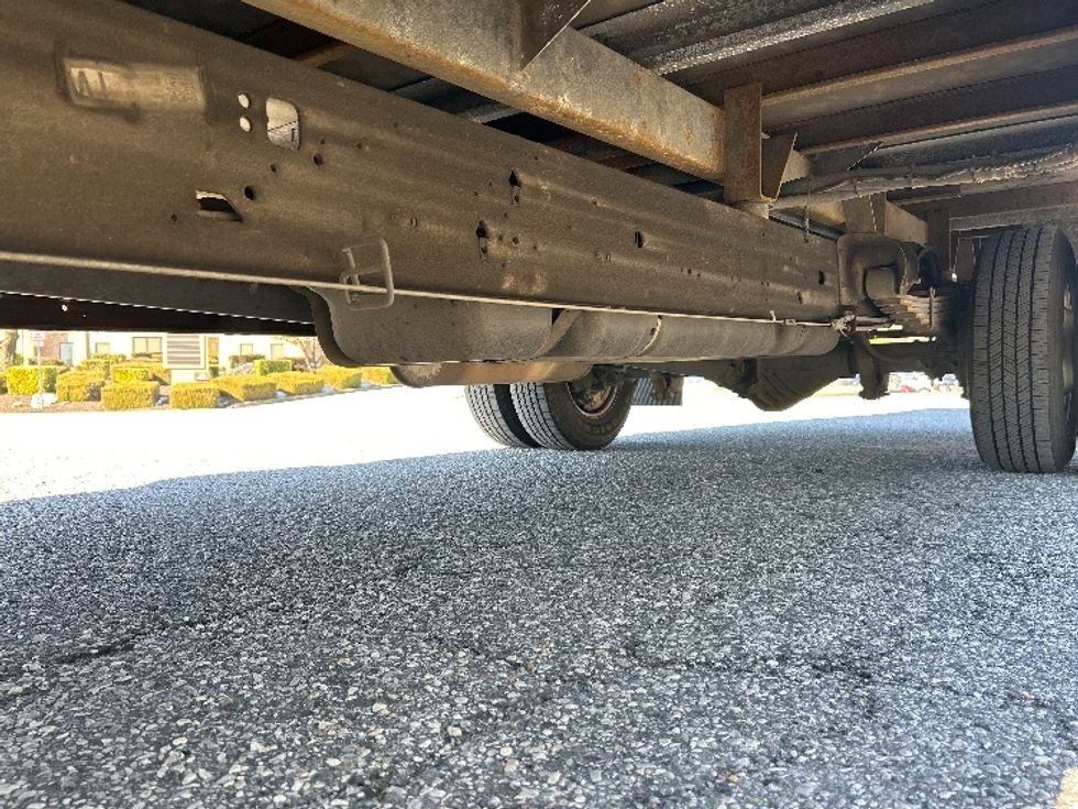 Light Duty Box Truck-Light and Medium Duty Trucks-GMC-2021-Savana G33903-Essex-MD-104,231\n\t\tmiles-$ 28,000 - Image 5