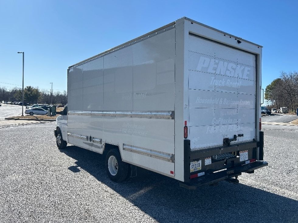 Light Duty Box Truck-Light and Medium Duty Trucks-GMC-2021-Savana G33903-Essex-MD-104,231\n\t\tmiles-$ 28,000 - Image 6
