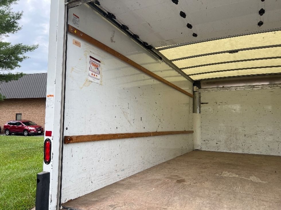 Light Duty Box Truck-Light and Medium Duty Trucks-GMC-2021-Savana G33903-Essex-MD-54,865\n\t\tmiles-$ 33,500 - Image 11