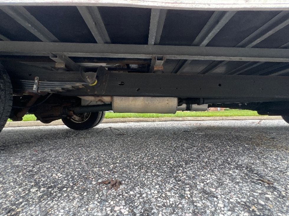 Light Duty Box Truck-Light and Medium Duty Trucks-GMC-2021-Savana G33903-Essex-MD-54,865\n\t\tmiles-$ 33,500 - Image 14