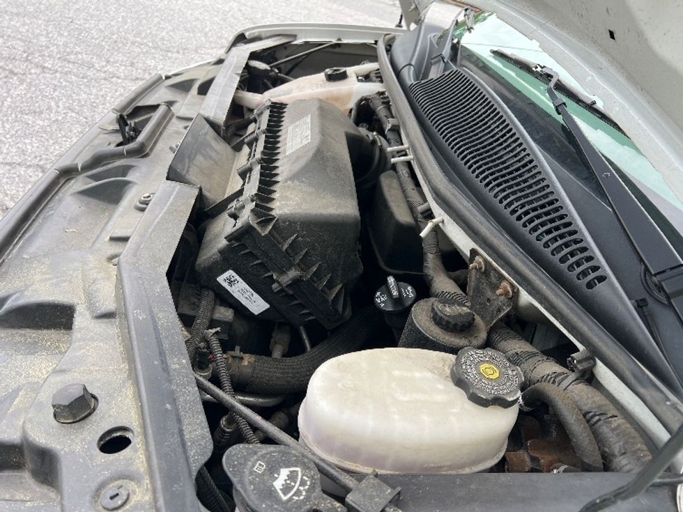 Light Duty Box Truck-Light and Medium Duty Trucks-GMC-2021-Savana G33903-Essex-MD-54,865\n\t\tmiles-$ 33,500 - Image 24