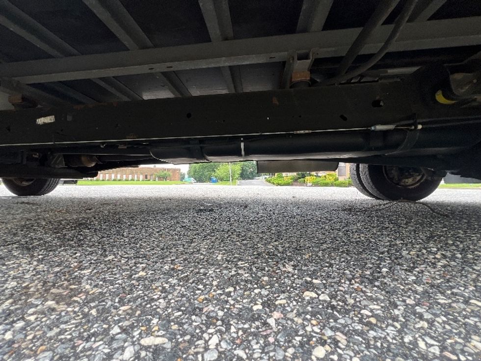 Light Duty Box Truck-Light and Medium Duty Trucks-GMC-2021-Savana G33903-Essex-MD-54,865\n\t\tmiles-$ 33,500 - Image 5