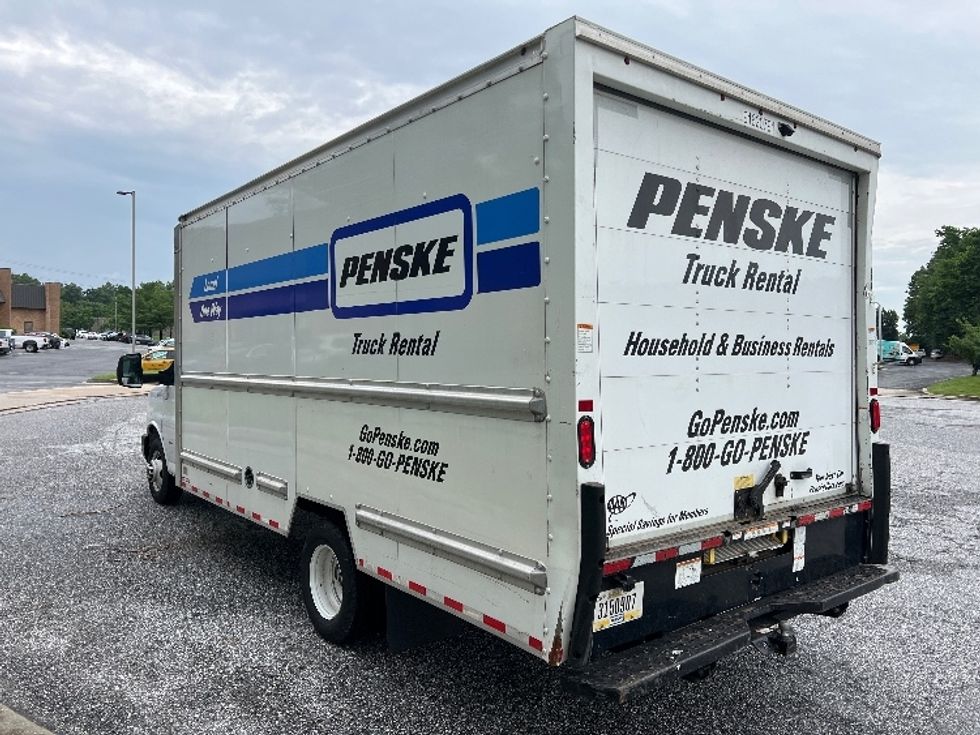 Light Duty Box Truck-Light and Medium Duty Trucks-GMC-2021-Savana G33903-Essex-MD-54,865\n\t\tmiles-$ 33,500 - Image 6