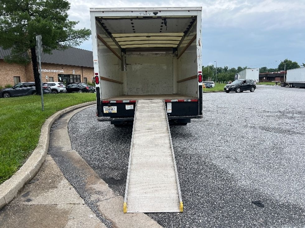 Light Duty Box Truck-Light and Medium Duty Trucks-GMC-2021-Savana G33903-Essex-MD-54,865\n\t\tmiles-$ 33,500 - Image 9