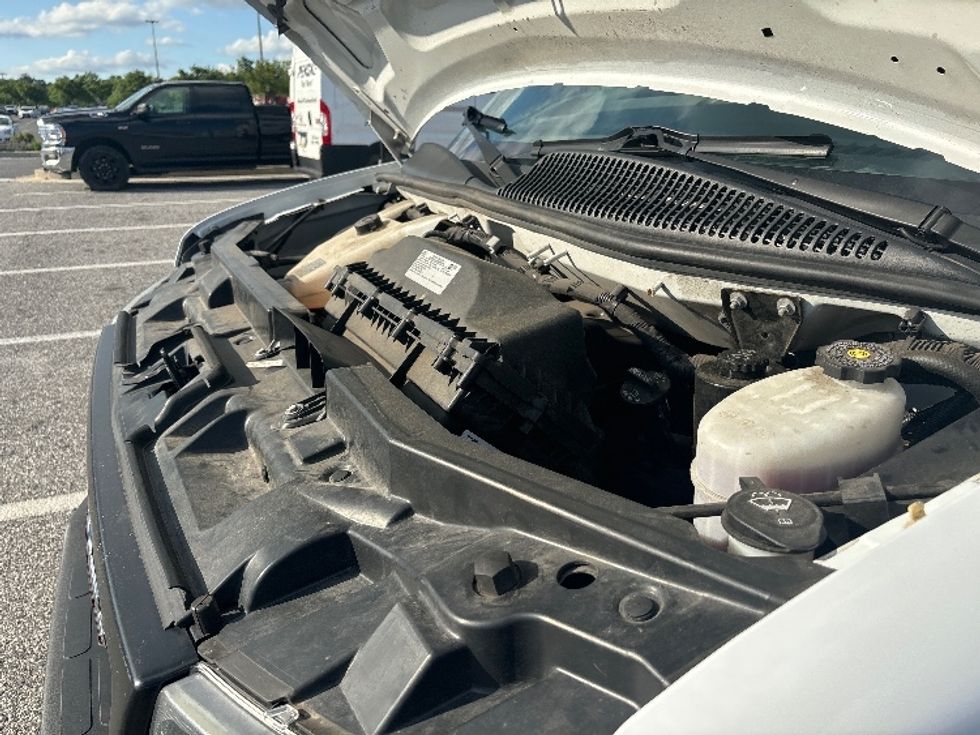 Light Duty Box Truck-Light and Medium Duty Trucks-GMC-2021-Savana G33903-Essex-MD-71,195\n\t\tmiles-$ 31,750 - Image 23