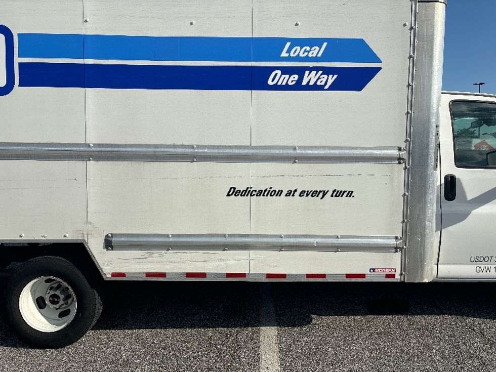 Light Duty Box Truck-Light and Medium Duty Trucks-GMC-2021-Savana G33903-Essex-MD-71,195\n\t\tmiles-$ 31,750 - Image 25